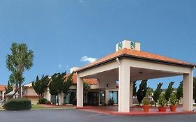 Quality Inn Marianna Fl 2*